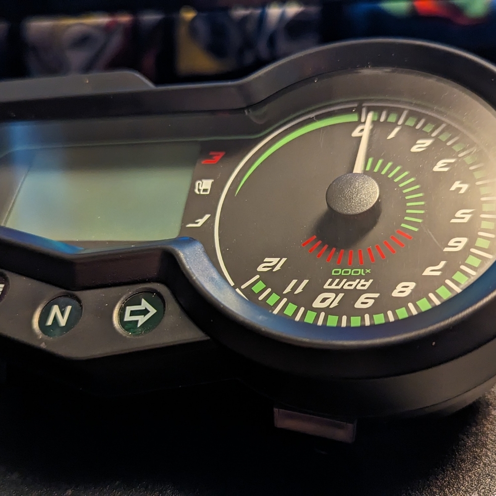 Universal Motorcycle Speedometer / Odometer (Instruments Gauge) Digital Tachomet - Picture 2 of 9